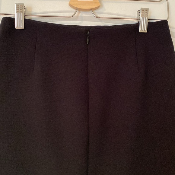 Aritzia Babaton Pencil Skirt - Picture 3 of 4